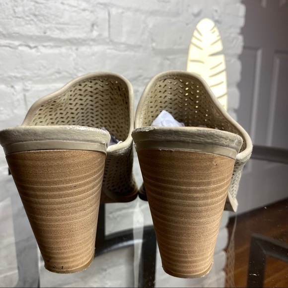 DV Kenli Perforated Block Heel Mules 9.5 - Picture 8 of 10